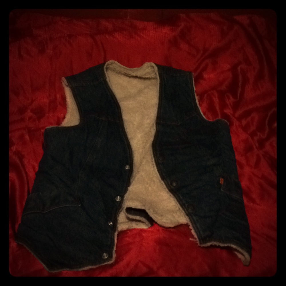 Vintage Levi’s denim Sherpa vest